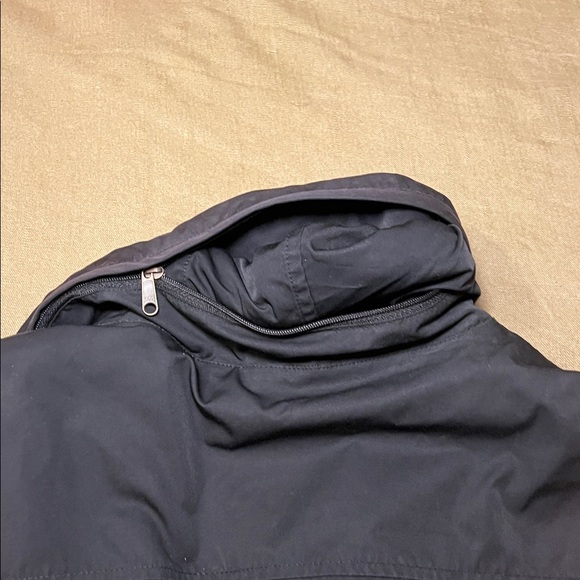 Vintage Polo by Ralph Lauren Men's Navy Windbreaker - Picture 11 of 12